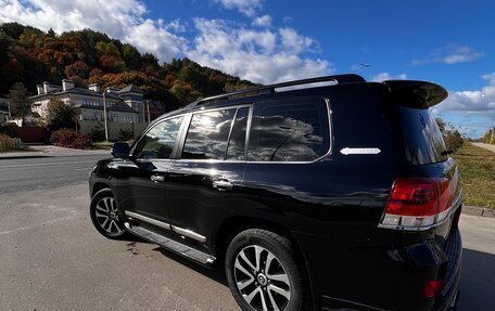 Toyota Land Cruiser 200, 2017 год, 5 900 000 рублей, 6 фотография