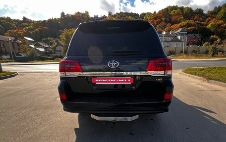 Toyota Land Cruiser 200, 2017 год, 5 900 000 рублей, 5 фотография