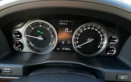 Toyota Land Cruiser 200, 2017 год, 5 900 000 рублей, 13 фотография