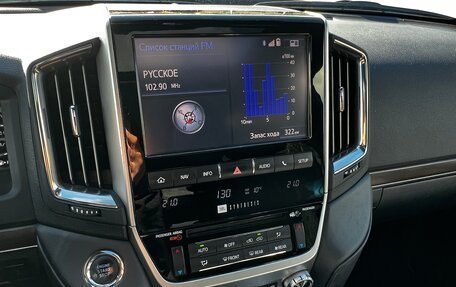 Toyota Land Cruiser 200, 2017 год, 5 900 000 рублей, 15 фотография