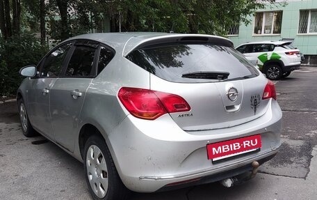 Opel Astra J, 2013 год, 600 000 рублей, 3 фотография
