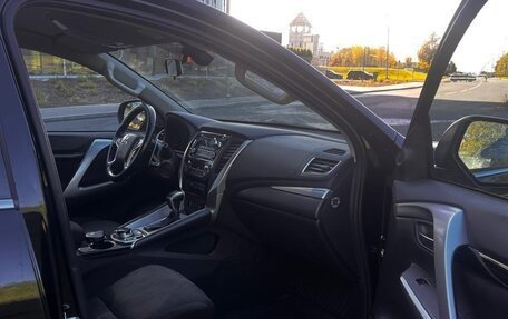 Mitsubishi Pajero Sport III рестайлинг, 2020 год, 3 300 000 рублей, 17 фотография