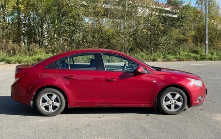 Chevrolet Cruze II, 2010 год, 590 000 рублей, 5 фотография