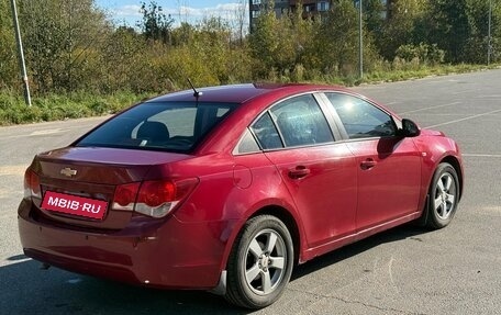 Chevrolet Cruze II, 2010 год, 590 000 рублей, 4 фотография