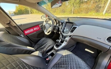 Chevrolet Cruze II, 2010 год, 590 000 рублей, 13 фотография