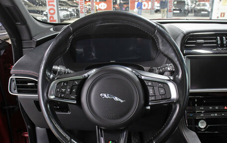 Jaguar F-Pace, 2016 год, 2 549 000 рублей, 17 фотография