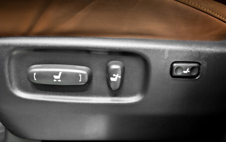 Toyota Land Cruiser 200, 2016 год, 7 345 000 рублей, 21 фотография