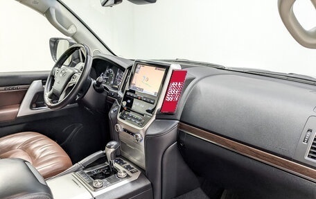 Toyota Land Cruiser 200, 2016 год, 7 345 000 рублей, 11 фотография