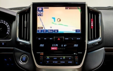 Toyota Land Cruiser 200, 2016 год, 7 345 000 рублей, 15 фотография