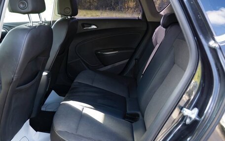 Opel Astra J, 2010 год, 600 000 рублей, 19 фотография