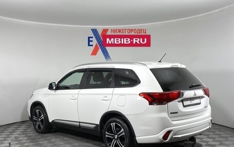Mitsubishi Outlander III рестайлинг 3, 2015 год, 1 609 000 рублей, 6 фотография