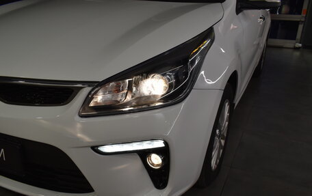 KIA Rio IV, 2017 год, 925 000 рублей, 4 фотография