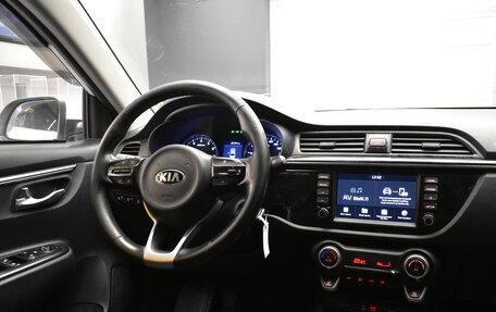 KIA Rio IV, 2017 год, 925 000 рублей, 12 фотография