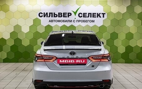 Toyota Camry, 2022 год, 3 399 000 рублей, 4 фотография