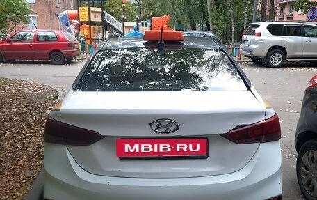 Hyundai Solaris II рестайлинг, 2017 год, 580 000 рублей, 2 фотография