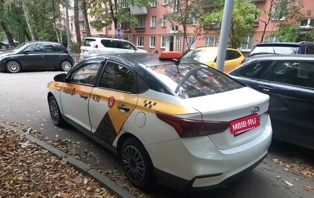 Hyundai Solaris II рестайлинг, 2017 год, 580 000 рублей, 5 фотография