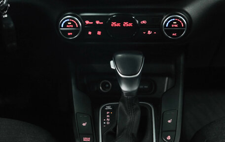 KIA Soul III, 2020 год, 1 990 000 рублей, 16 фотография