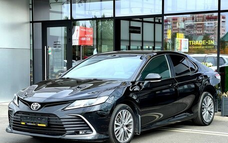 Toyota Camry, 2021 год, 2 760 000 рублей, 1 фотография