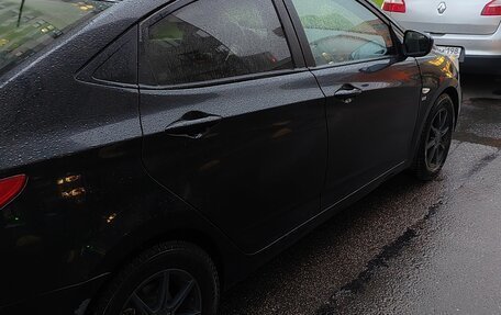 Hyundai Solaris II рестайлинг, 2011 год, 730 000 рублей, 6 фотография