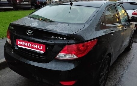 Hyundai Solaris II рестайлинг, 2011 год, 730 000 рублей, 4 фотография
