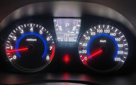 Hyundai Solaris II рестайлинг, 2011 год, 730 000 рублей, 16 фотография