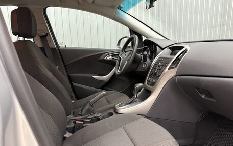 Opel Astra J, 2011 год, 799 000 рублей, 10 фотография
