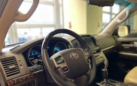 Toyota Land Cruiser 200, 2008 год, 2 850 000 рублей, 8 фотография