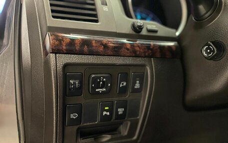 Toyota Land Cruiser 200, 2008 год, 2 850 000 рублей, 20 фотография