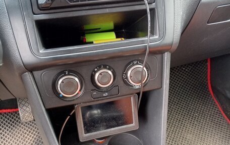 Volkswagen Polo VI (EU Market), 2010 год, 620 000 рублей, 9 фотография