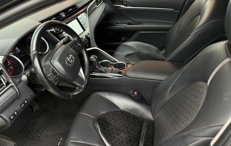 Toyota Camry, 2017 год, 2 449 000 рублей, 14 фотография