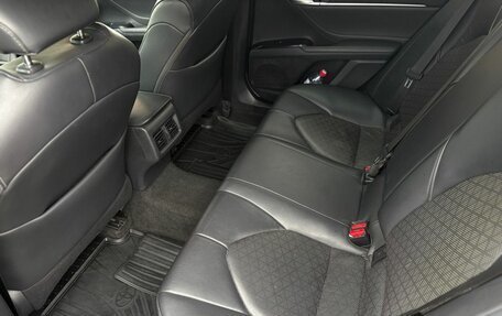 Toyota Camry, 2017 год, 2 449 000 рублей, 15 фотография