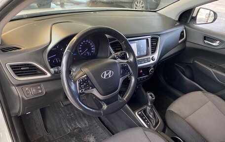 Hyundai Solaris II рестайлинг, 2017 год, 1 036 000 рублей, 15 фотография