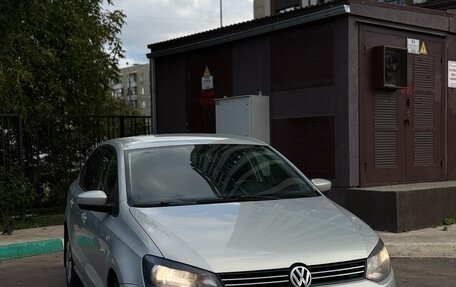 Volkswagen Polo VI (EU Market), 2013 год, 610 000 рублей, 1 фотография