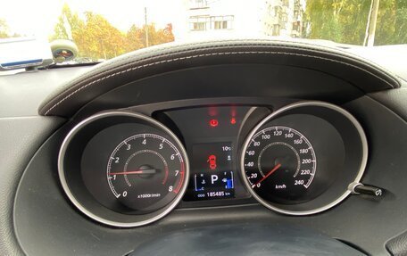 Mitsubishi Outlander III рестайлинг 3, 2011 год, 1 500 000 рублей, 10 фотография