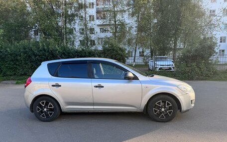 KIA cee'd I рестайлинг, 2009 год, 580 000 рублей, 4 фотография