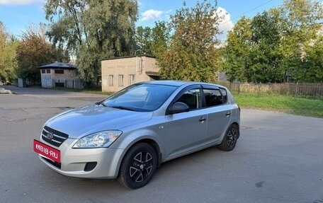 KIA cee'd I рестайлинг, 2009 год, 580 000 рублей, 2 фотография