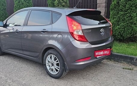 Hyundai Solaris II рестайлинг, 2015 год, 950 000 рублей, 4 фотография