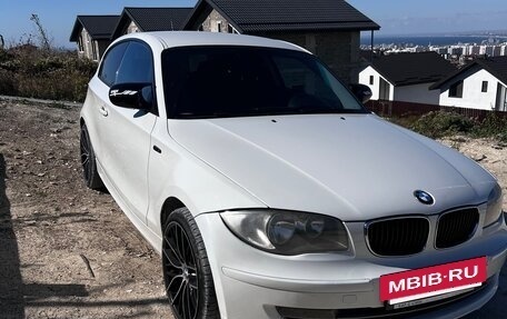 BMW 1 серия, 2011 год, 1 100 000 рублей, 2 фотография