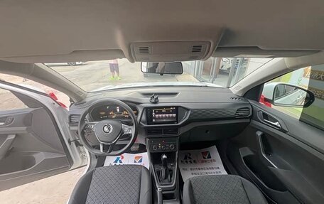 Volkswagen T-Cross I, 2022 год, 1 700 000 рублей, 5 фотография