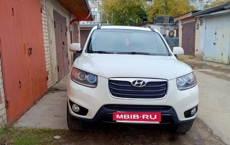 Hyundai Santa Fe III рестайлинг, 2011 год, 950 000 рублей, 2 фотография