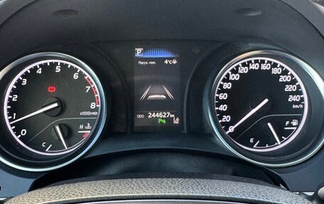 Toyota Camry, 2018 год, 2 200 000 рублей, 5 фотография