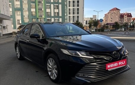 Toyota Camry, 2018 год, 2 200 000 рублей, 3 фотография