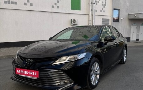 Toyota Camry, 2018 год, 2 200 000 рублей, 2 фотография