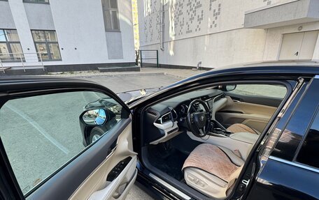 Toyota Camry, 2018 год, 2 200 000 рублей, 9 фотография