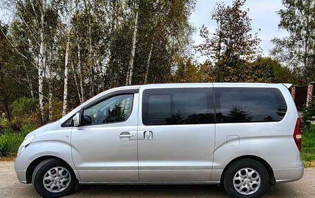 Hyundai H-1 II рестайлинг, 2010 год, 1 720 000 рублей, 4 фотография