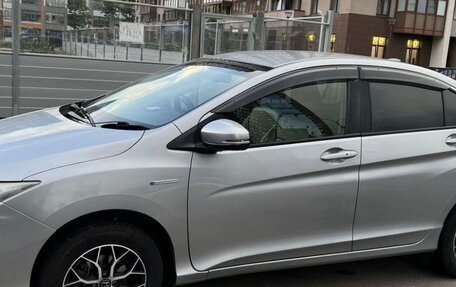 Honda Grace I, 2019 год, 1 500 000 рублей, 4 фотография