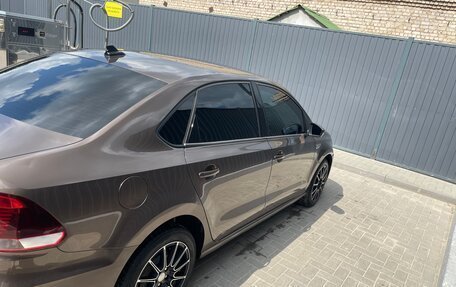 Volkswagen Polo VI (EU Market), 2019 год, 1 080 000 рублей, 2 фотография