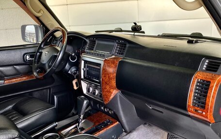 Nissan Patrol, 2006 год, 1 599 000 рублей, 16 фотография