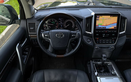 Toyota Land Cruiser 200, 2018 год, 6 349 898 рублей, 11 фотография