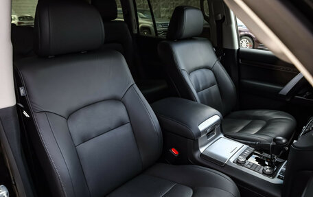 Toyota Land Cruiser 200, 2018 год, 6 349 898 рублей, 15 фотография